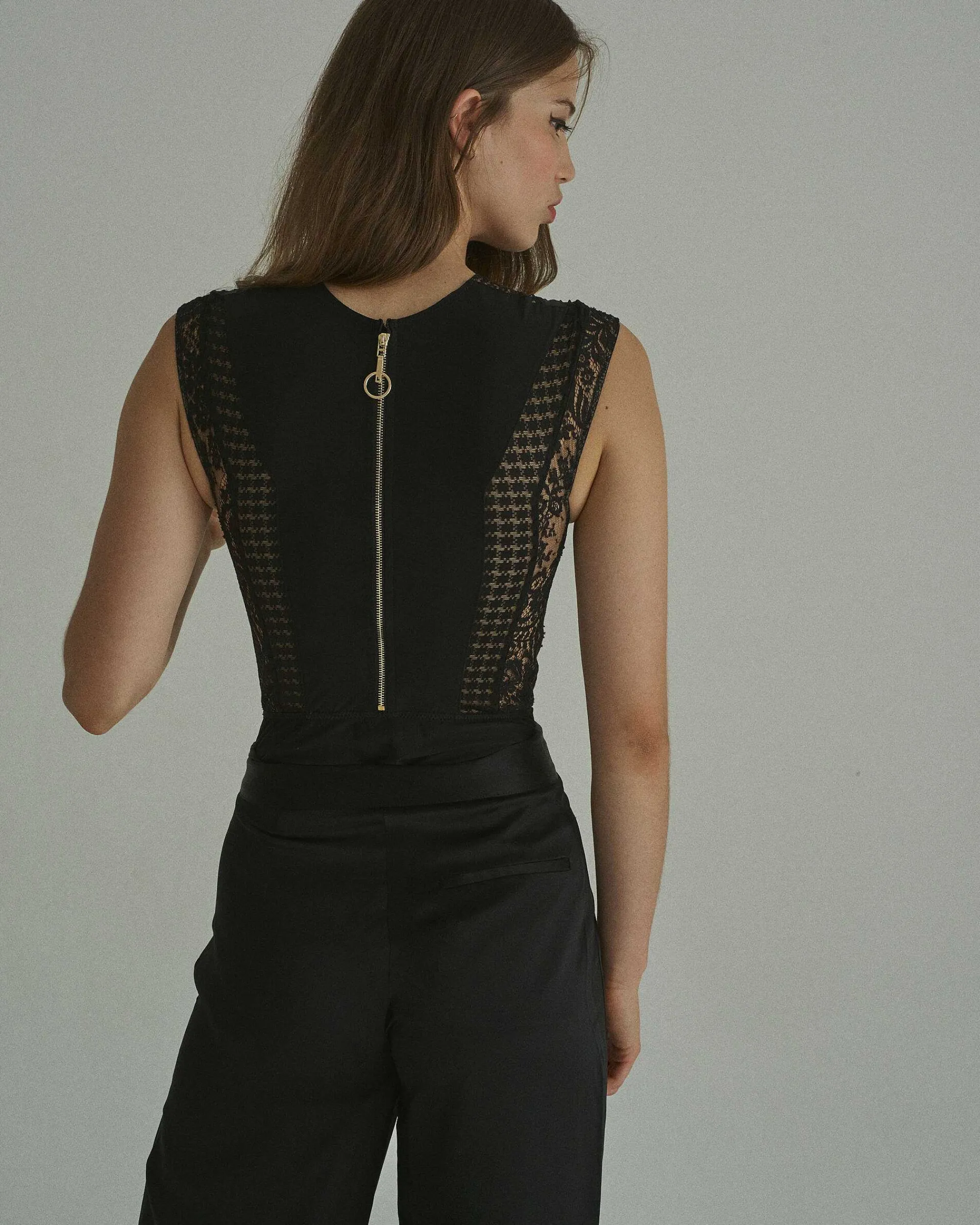 LIVY Corps Macy Noir Flash Sale