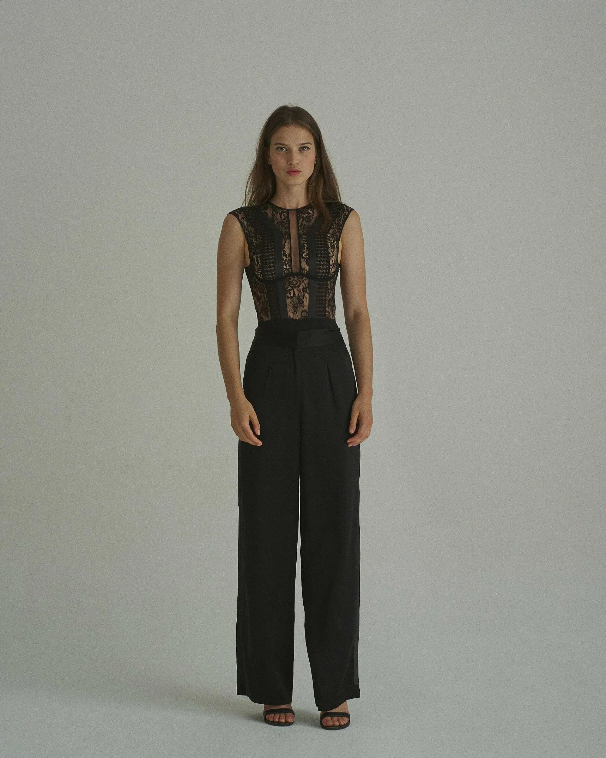 LIVY Corps Macy Noir Flash Sale