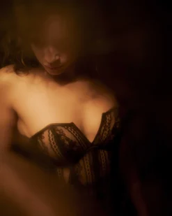 LIVY Montmartre Basque Noir Fashion