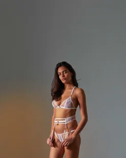 LIVY Ornement Triangulaire Doux Blanc Online