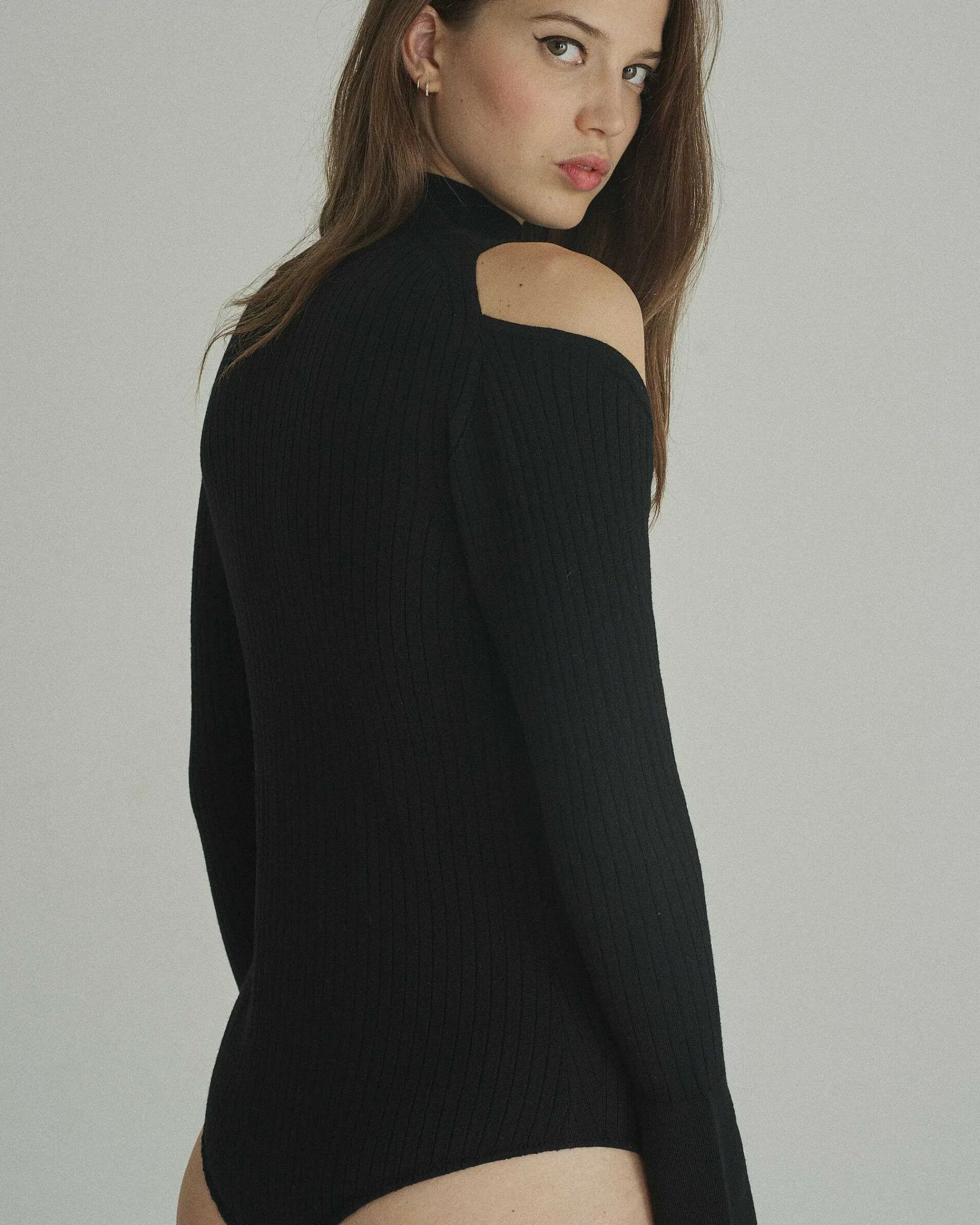 LIVY Voie Du Corps Noir Cheap